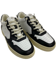 Lade das Bild in den Galerie-Viewer, OS1811 Black OOG Leder Sneakers
