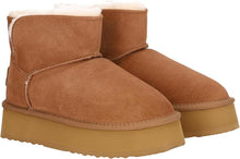 Lade das Bild in den Galerie-Viewer, OB5903 OOG Damen Lederboots mit Teddyfell Camel
