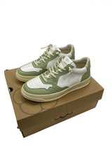 Lade das Bild in den Galerie-Viewer, OS1811 Mint OOG Leder Sneakers
